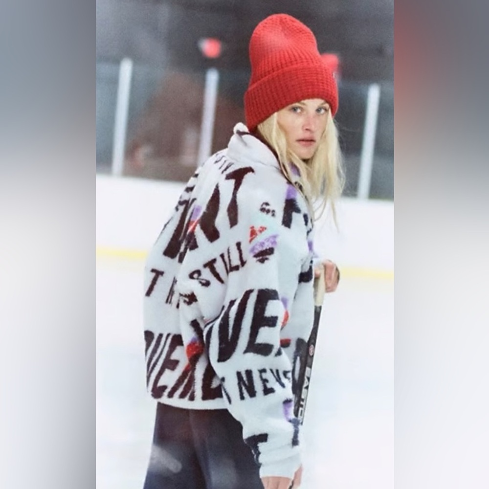 Free People Movement hit the slopes. NWT. Stand out never still - Picture 3 of 5